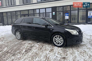 Універсал Toyota Avensis 2010 в Івано-Франківську