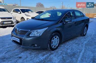 Седан Toyota Avensis 2009 в Киеве