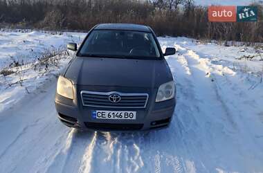 Седан Toyota Avensis 2003 в Хотині
