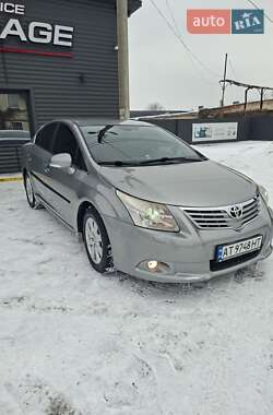 Седан Toyota Avensis 2009 в Тысменице