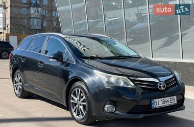 Универсал Toyota Avensis 2013 в Киеве