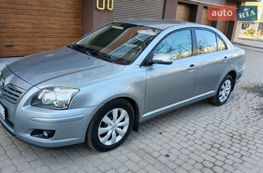 Седан Toyota Avensis 2008 в Виннице