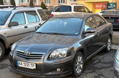 Седан Toyota Avensis 2008 в Києві