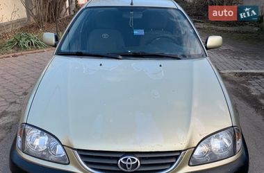 Седан Toyota Avensis 2002 в Одессе