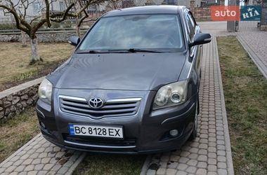 Седан Toyota Avensis 2007 в Хоросткові