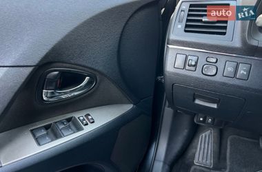 Универсал Toyota Avensis 2011 в Луцке