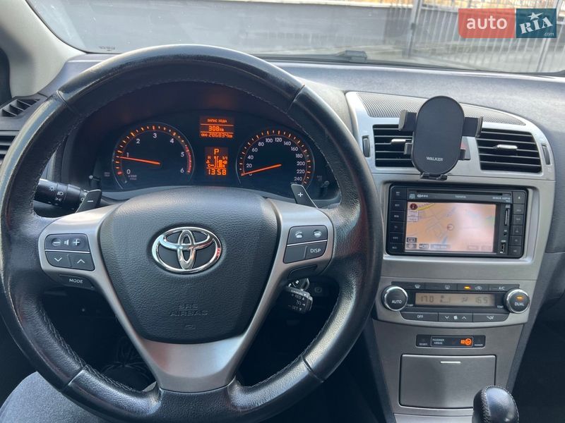 Универсал Toyota Avensis 2011 в Луцке
