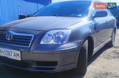 Седан Toyota Avensis 2004 в Одессе