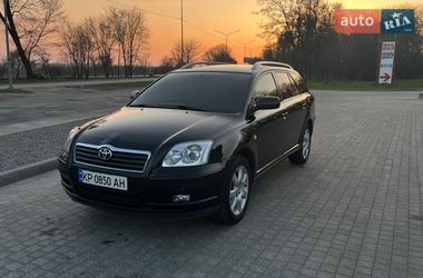 Універсал Toyota Avensis 2004 в Запоріжжі