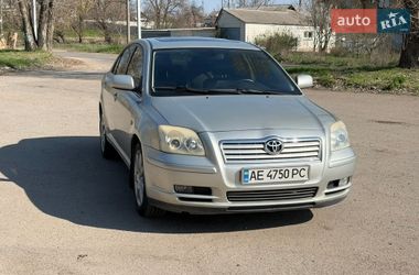Седан Toyota Avensis 2004 в Днепре