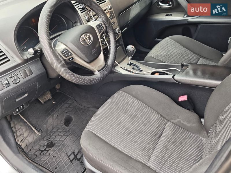 Универсал Toyota Avensis 2011 в Киеве