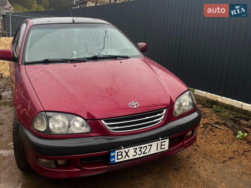 Toyota Avensis 2000