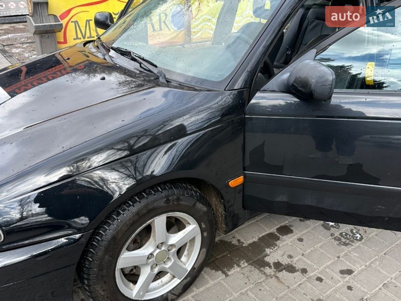 Лифтбек Toyota Avensis 2002 в Одессе