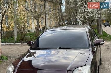 Седан Toyota Avensis 2008 в Івано-Франківську