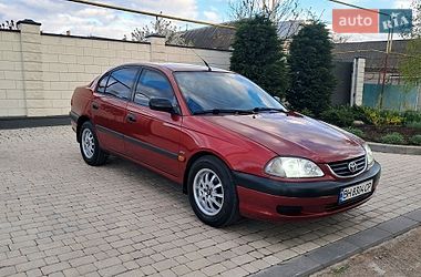 Седан Toyota Avensis 2002 в Одесі