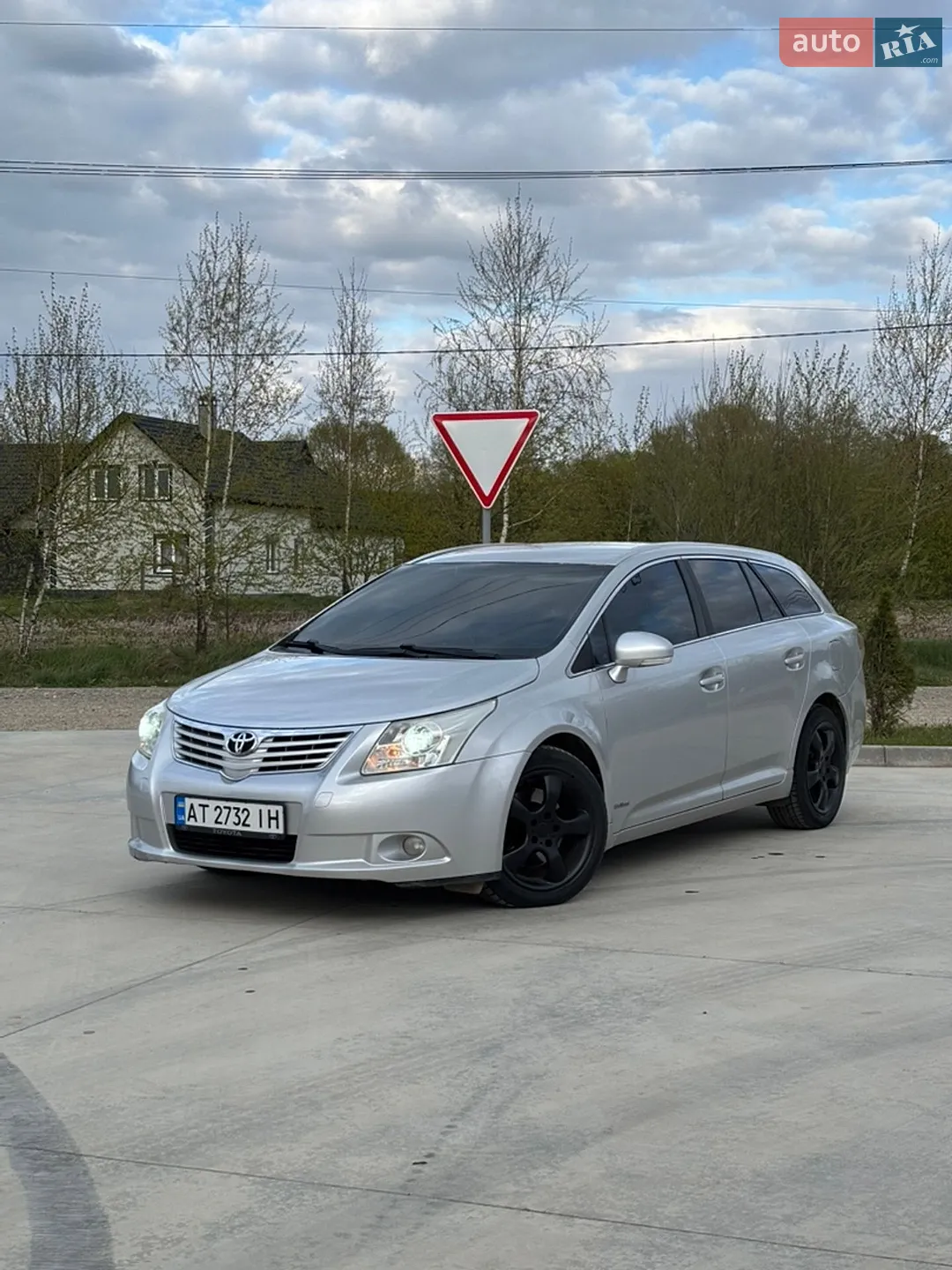 2011 Toyota Avensis - мініатюра 3