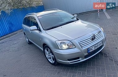 Універсал Toyota Avensis 2005 в Полтаві