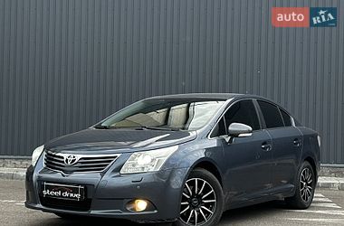 Седан Toyota Avensis 2008 в Николаеве