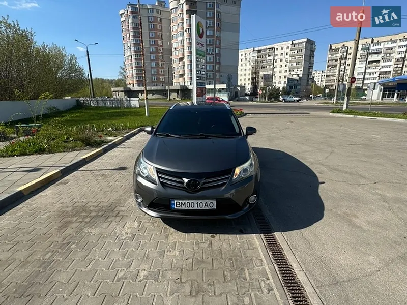 Toyota Avensis 2012