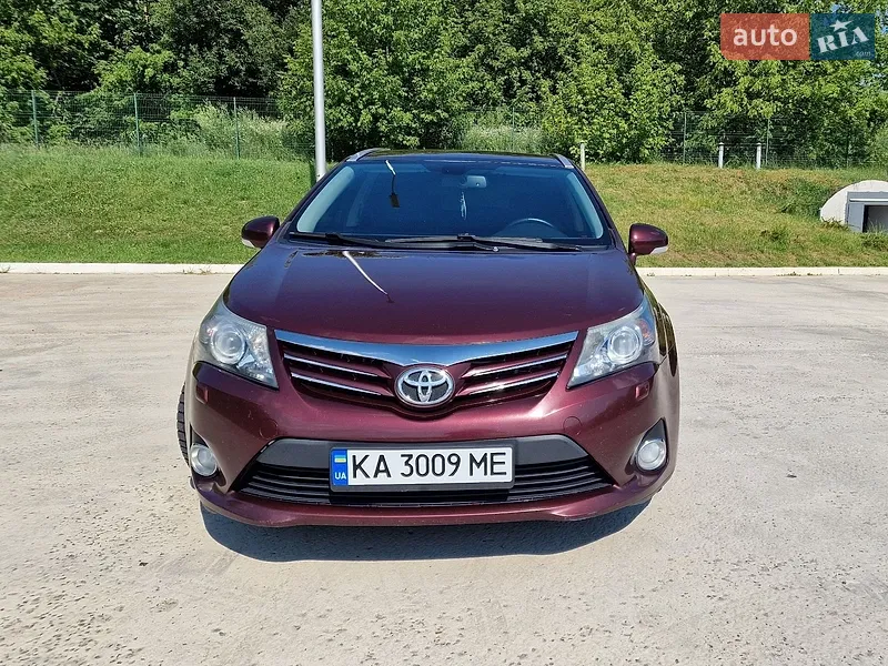 Toyota Avensis 2013