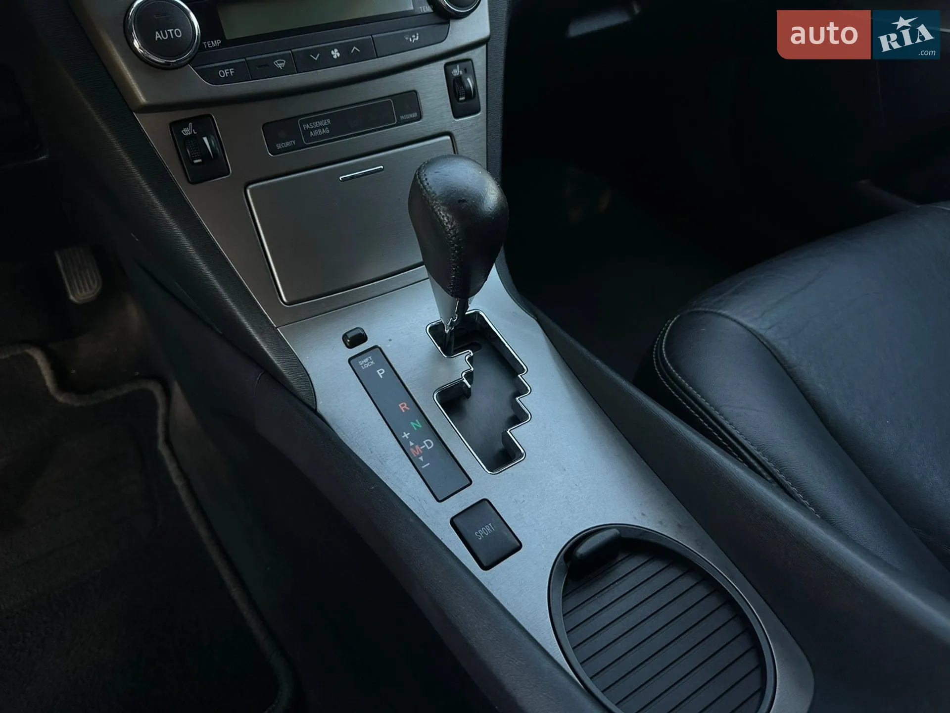 2011 Toyota Avensis - мініатюра 40