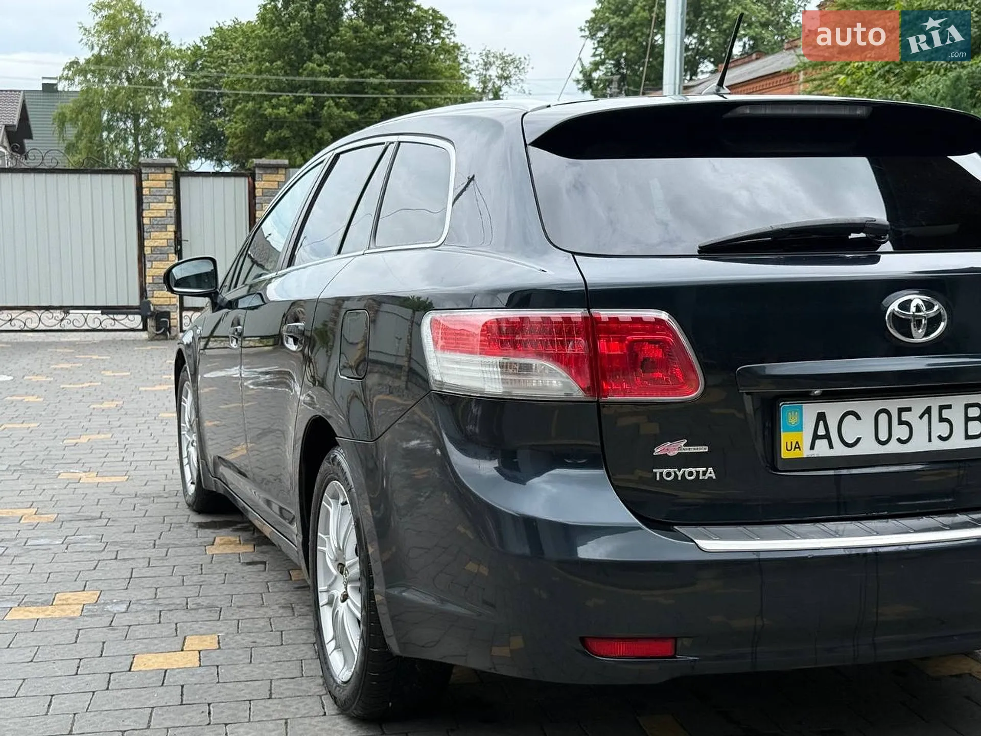 2011 Toyota Avensis - мініатюра 8