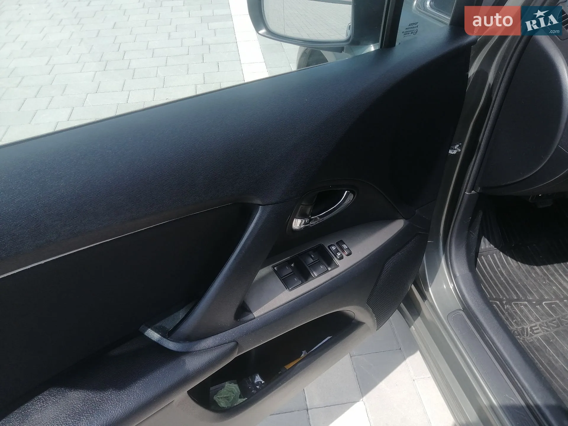 2010 Toyota Avensis - мініатюра 18