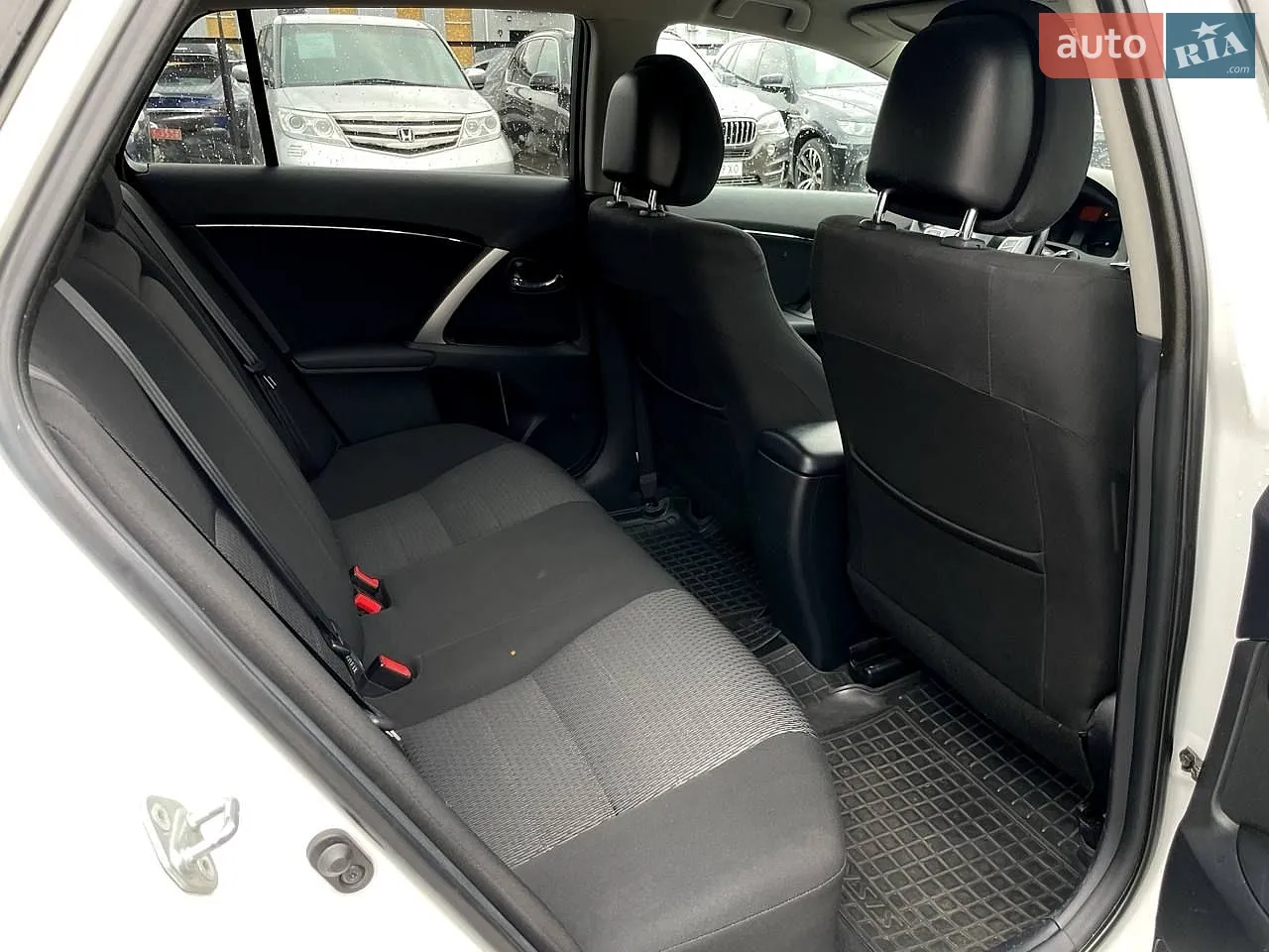 2015 Toyota Avensis - мініатюра 32