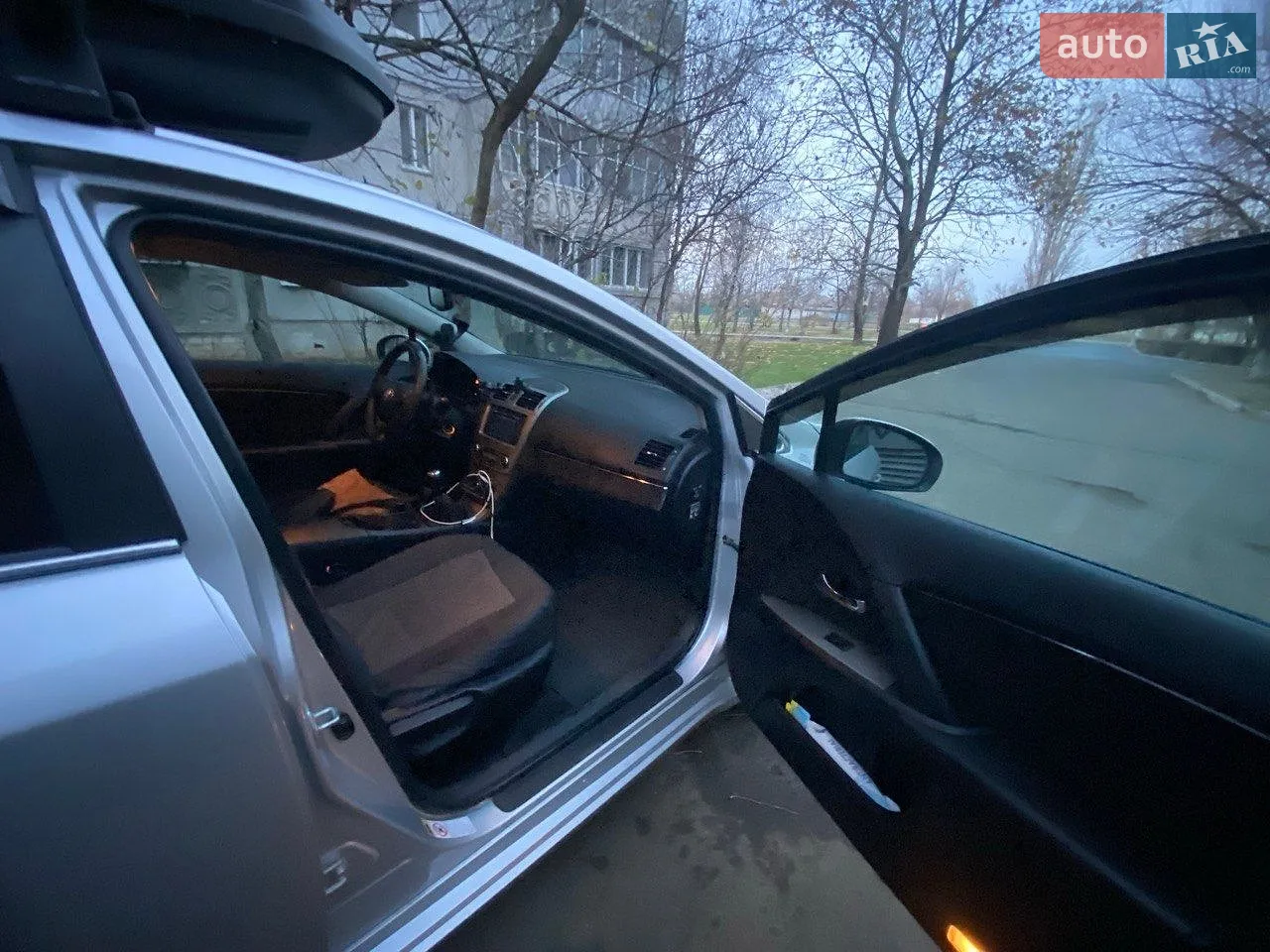 2010 Toyota Avensis - мініатюра 9