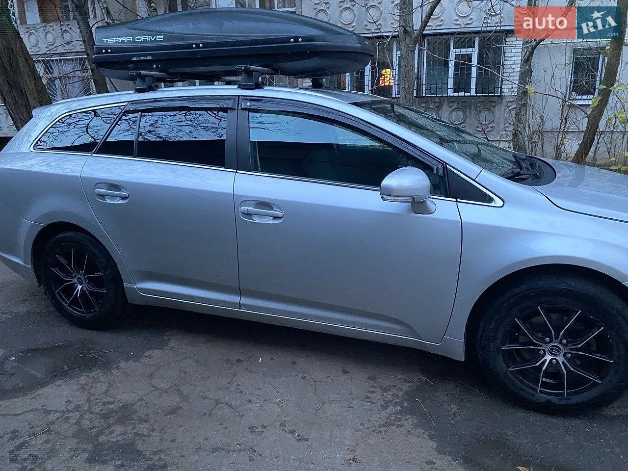 2010 Toyota Avensis - мініатюра 5