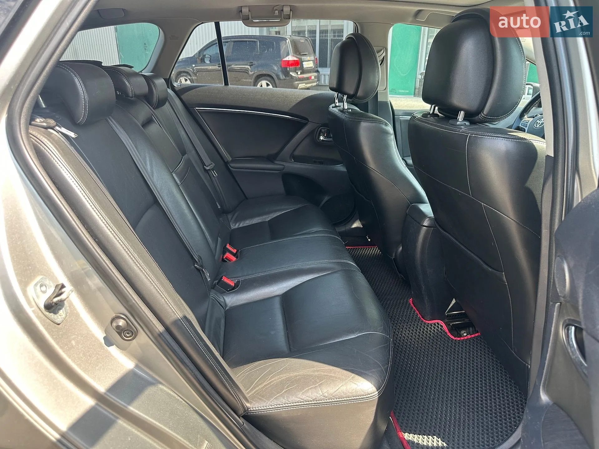 2012 Toyota Avensis - мініатюра 28