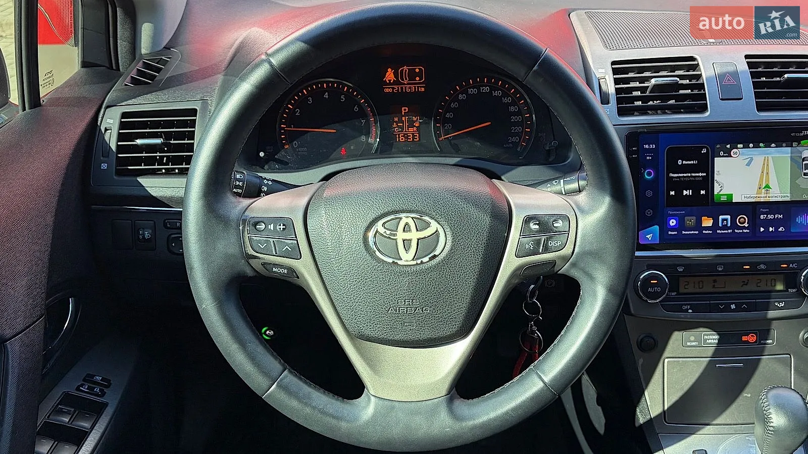 2011 Toyota Avensis - мініатюра 13