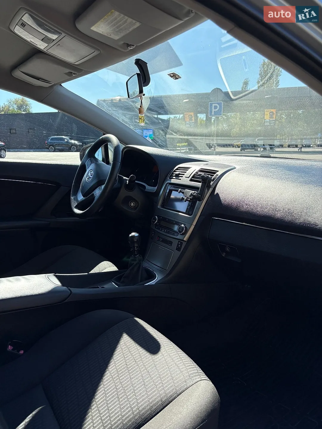 2010 Toyota Avensis - мініатюра 9