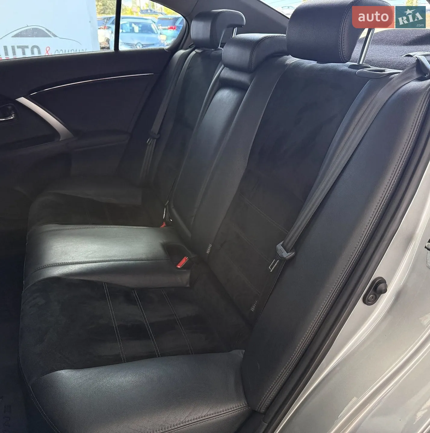 2012 Toyota Avensis - мініатюра 11