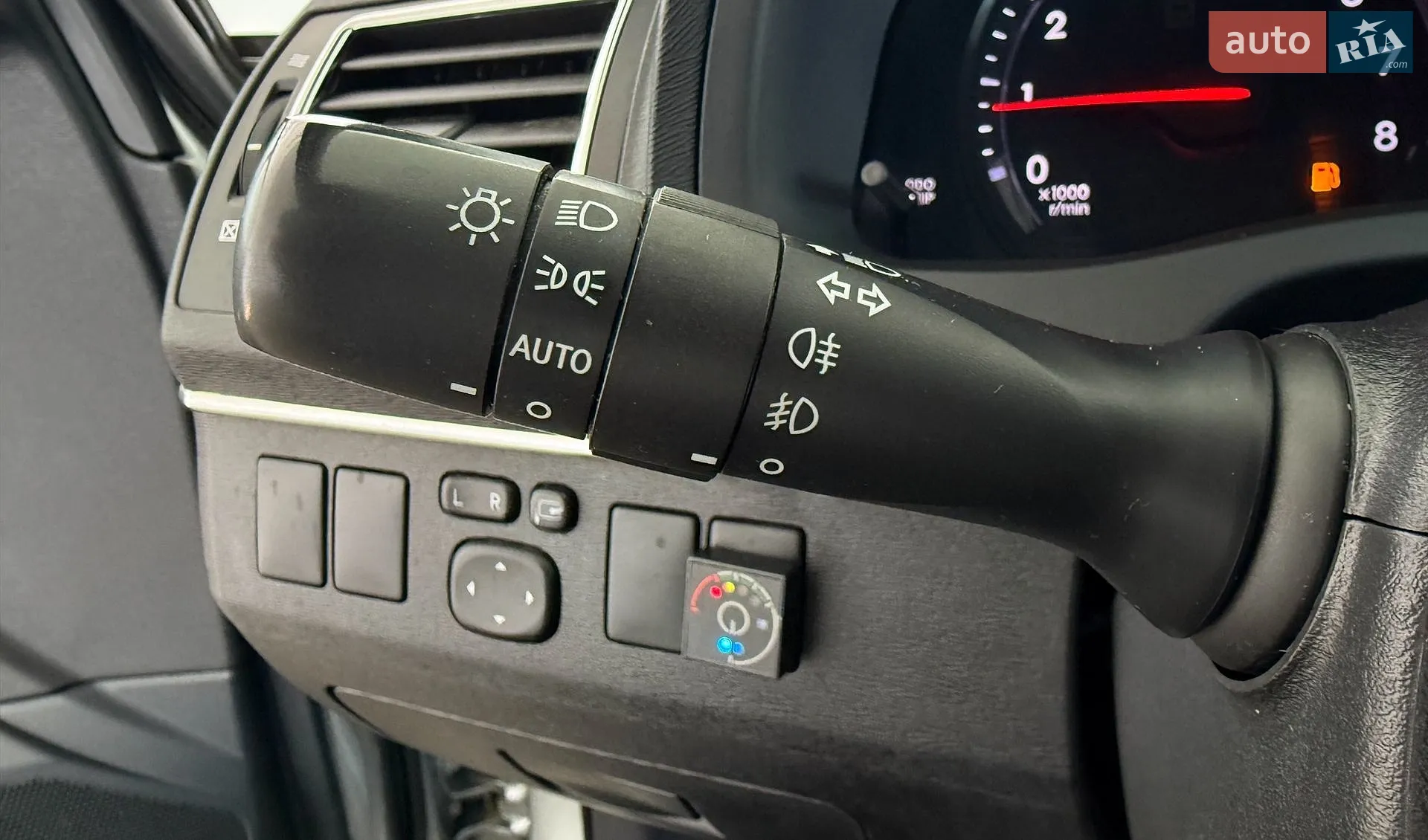2012 Toyota Avensis - мініатюра 16