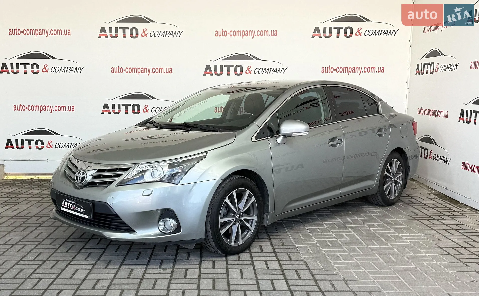 2012 Toyota Avensis - фото 1