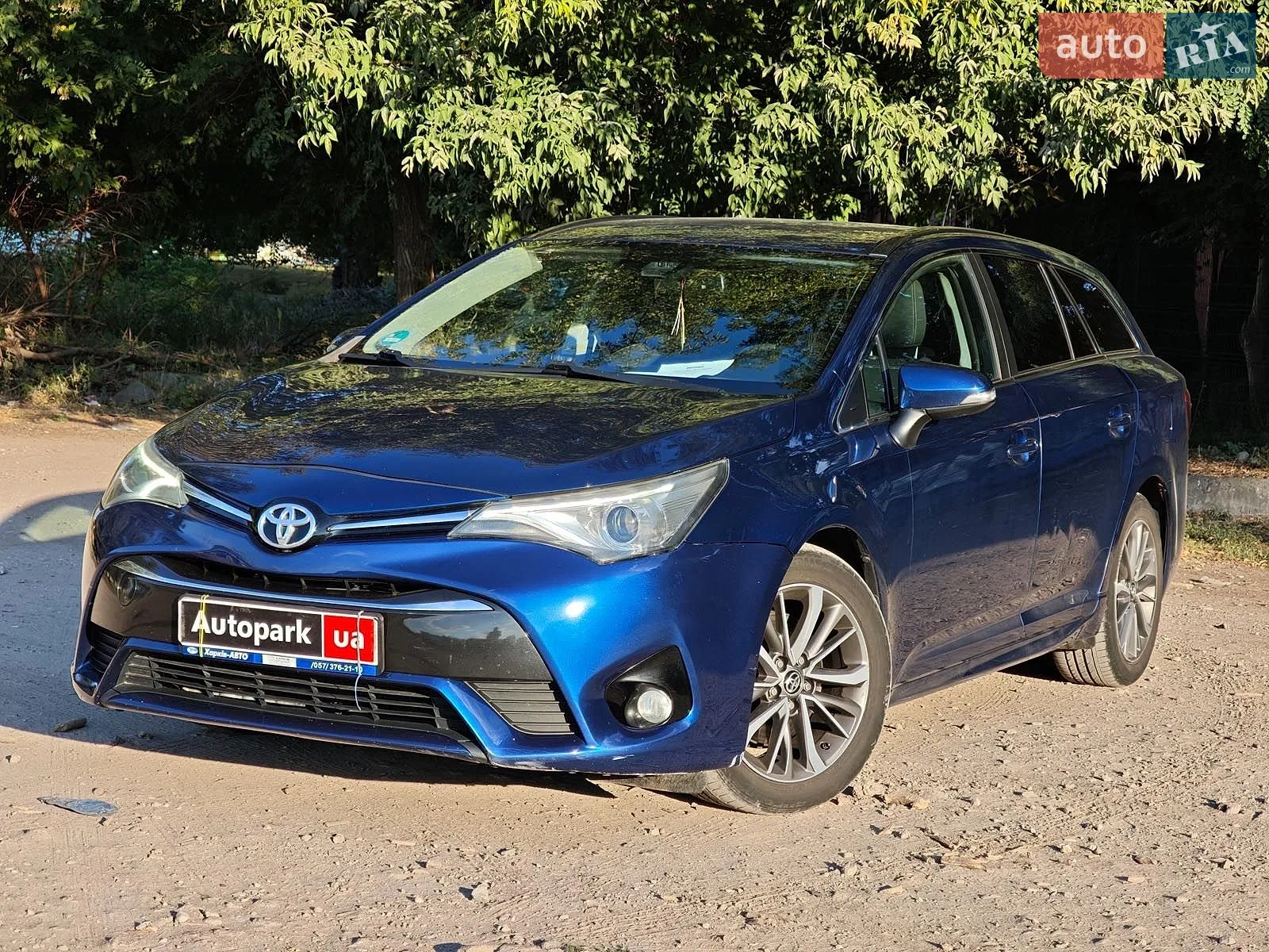 2015 Toyota Avensis - фото 1