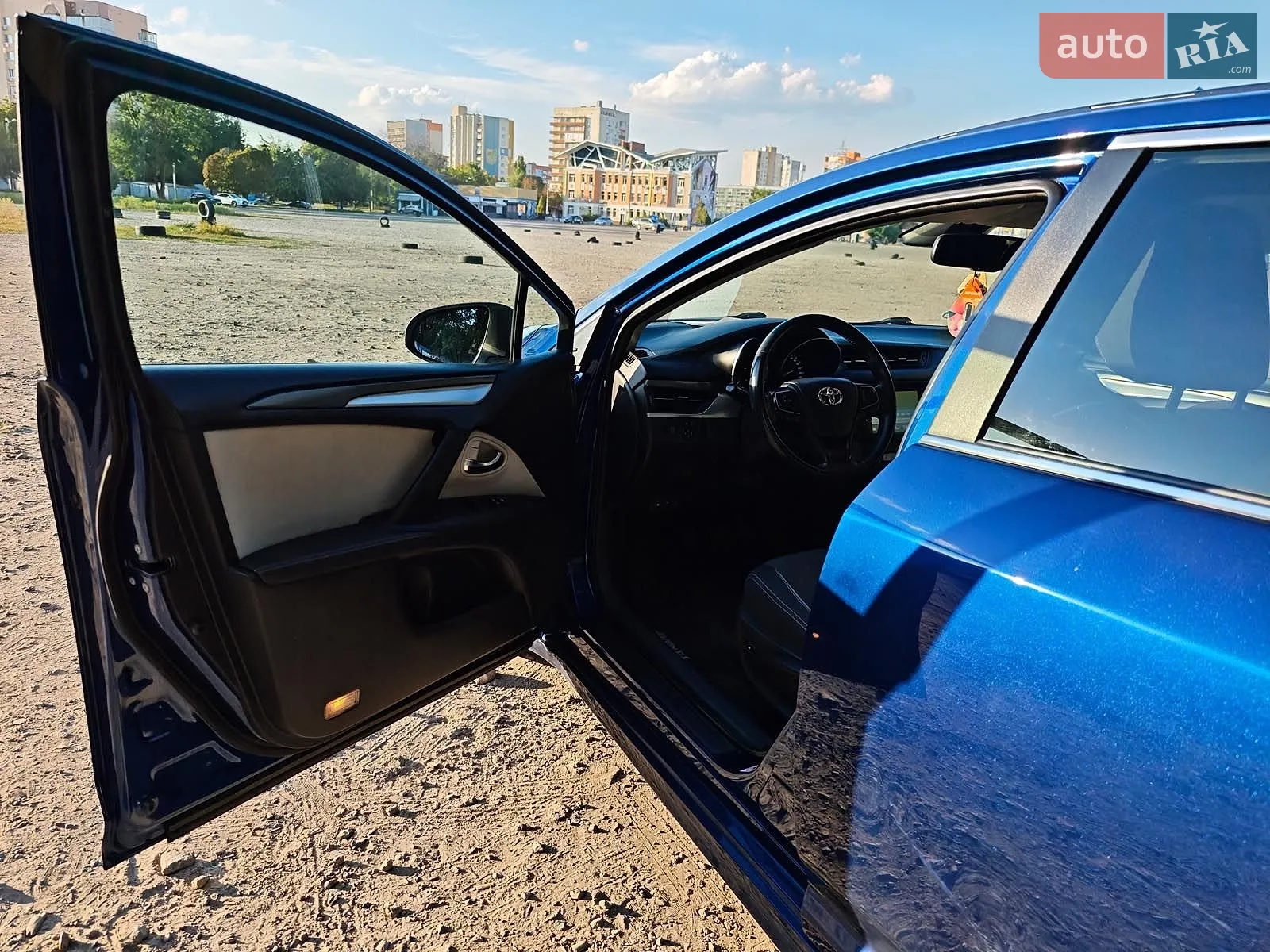 2015 Toyota Avensis - мініатюра 22