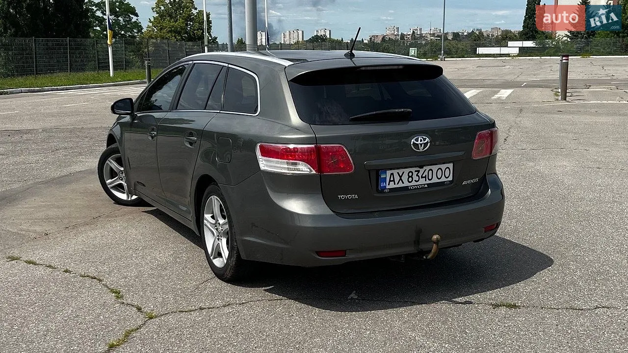 2010 Toyota Avensis - мініатюра 10