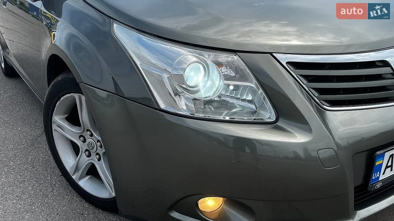 2010 Toyota Avensis - мініатюра 13