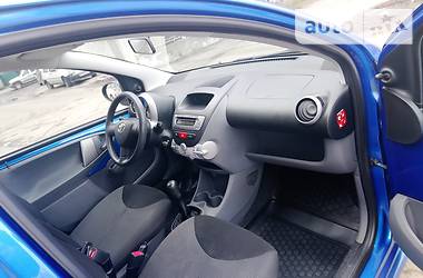 Хэтчбек Toyota Aygo 2010 в Одессе