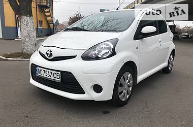 Хэтчбек Toyota Aygo 2012 в Луцке