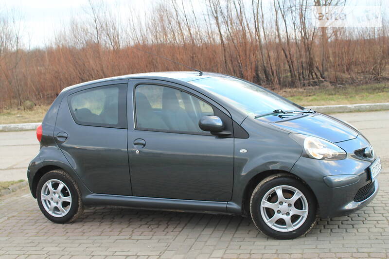 Хетчбек Toyota Aygo 2007 в Дрогобичі