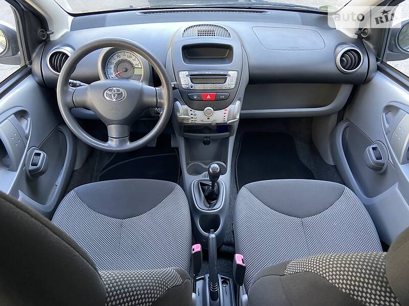 Хетчбек Toyota Aygo 2008 в Рівному