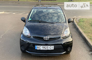 Хэтчбек Toyota Aygo 2012 в Луцке