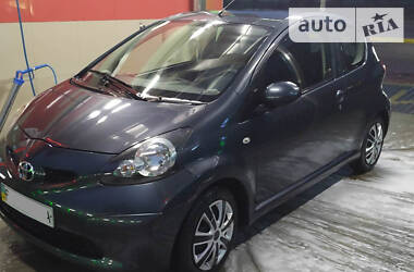 Хэтчбек Toyota Aygo 2007 в Ровно