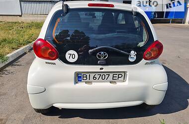 Купе Toyota Aygo 2008 в Полтаве