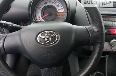 Хэтчбек Toyota Aygo 2011 в Луцке