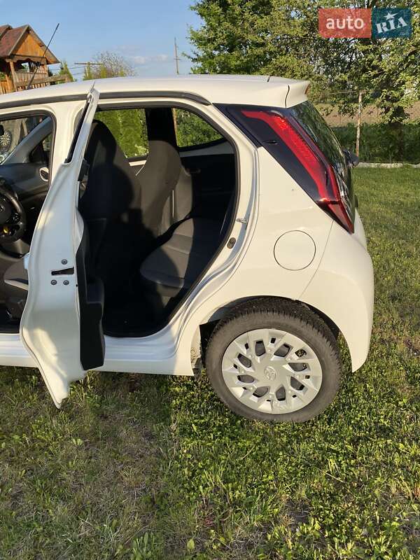 Хэтчбек Toyota Aygo 2021 в Снятине