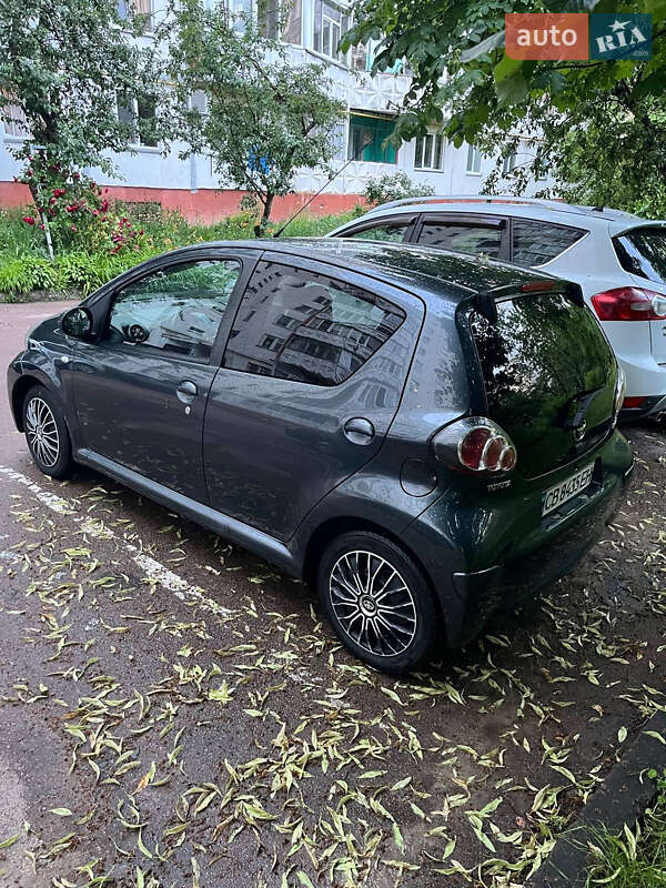 Хетчбек Toyota Aygo 2014 в Чернігові
